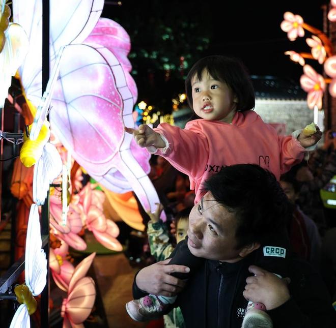 早读｜美国对伊新一轮